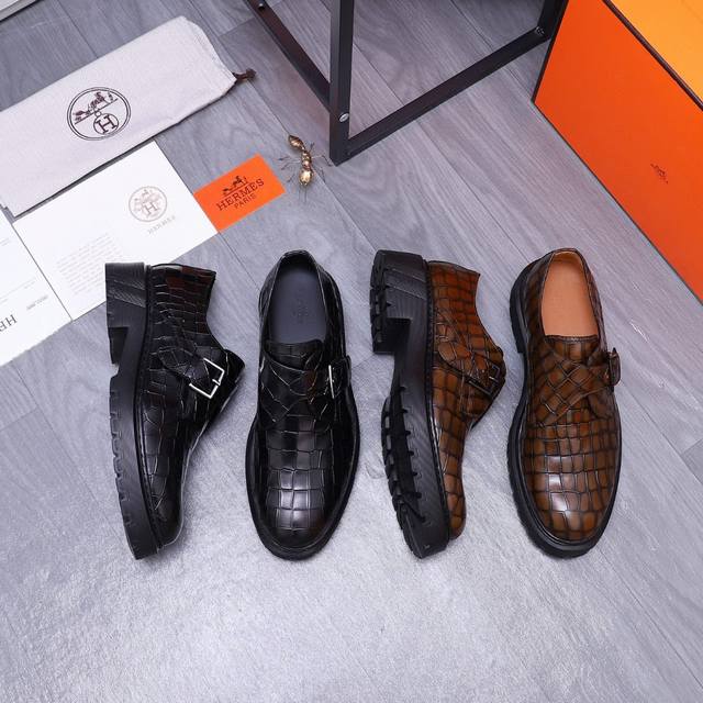 商品商标：Hermes 爱马仕 商务皮鞋 正码码数: 39-44 38.45.46订做 商品材料：精选优质石头纹牛皮鞋面 水染牛皮内里 原版大底